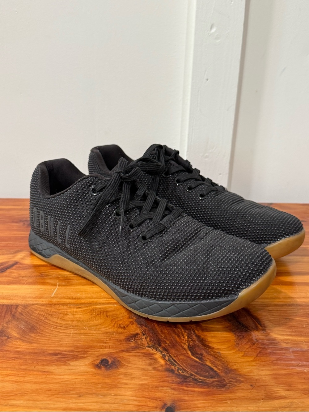 NOBULL Outwork Unisex Sneakers in Black Gum M7 W8.5